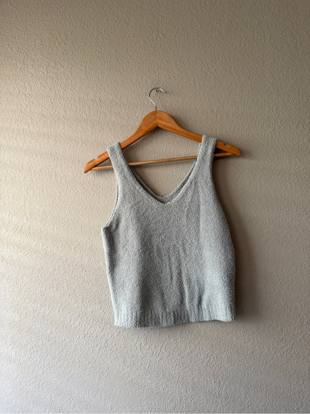 UGG Fuzzy Women's Crop Knit Tank Top - Light Gray Green Large